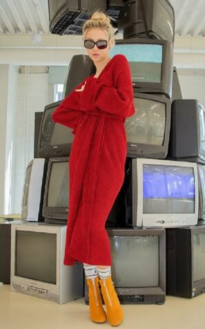 КРАСНЫЙ ЭФФЕКТНЫЙ КАРДИГАН С ЛЮРЕКСОМ